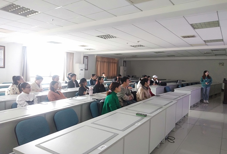 说明: E:\党建工作总文件夹\伟德国际1946bv官网数统学院研究生党支部\会议图片\学习贯彻习近平在湖南考察重要讲话精神\5.jpg